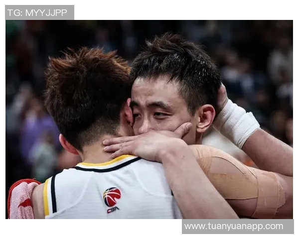 辽宁男篮卫冕失利,赵继伟伤情确认,杨鸣感慨辉煌 辽宁男篮卫冕失利,赵继伟伤情确认,杨鸣感慨辉煌