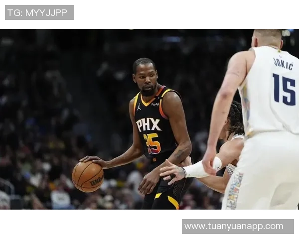 太惨！约基奇领衔5大主力伤停杜兰特：有人撞伤你的膝盖真没办法